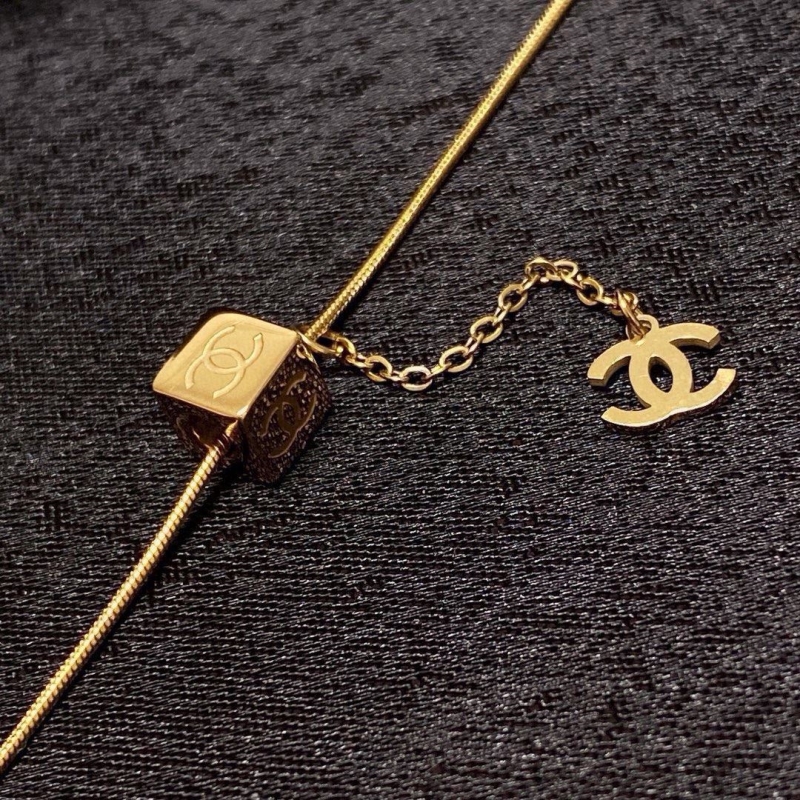 Ch**el necklaces